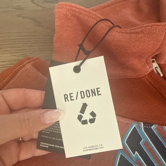 Re/Done North Carolina Quarter-Zip Sweatshirt - Picture 3 of 8